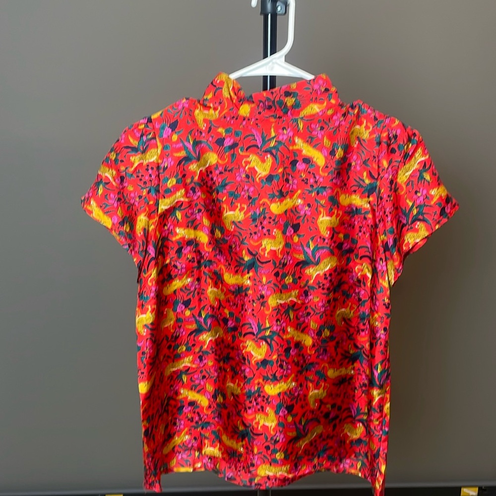 Short sleeve blouse